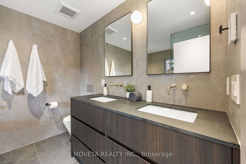 2 Addison Cres  Toronto, M3B 1K8 | Image 19