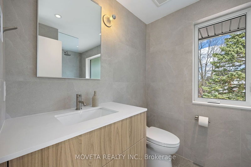 2 Addison Cres  Toronto, M3B 1K8 | Image 22