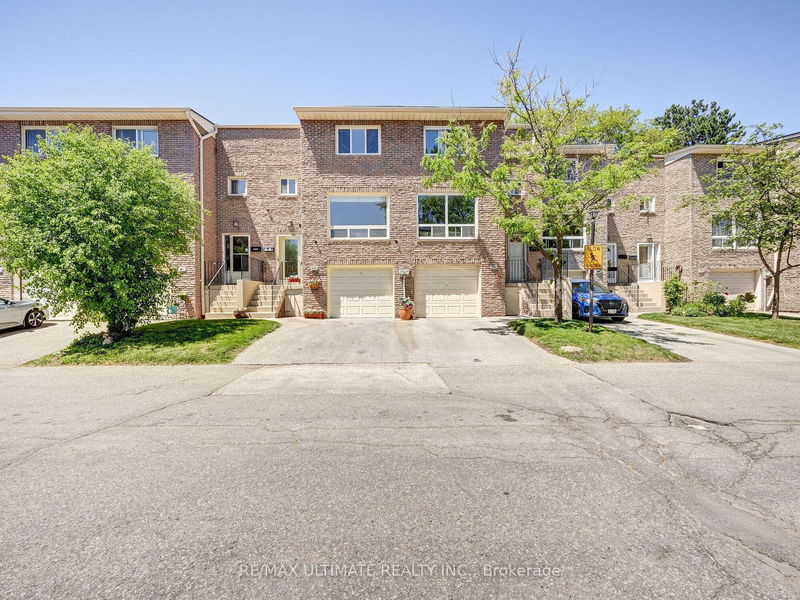 181 Rusty Crestway   Toronto, M2J 2Y5 | Image 1