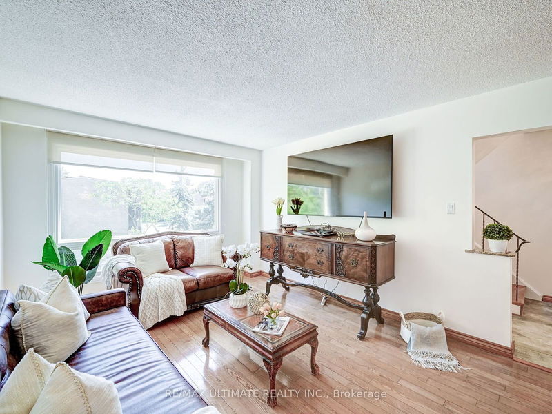 181 Rusty Crestway   Toronto, M2J 2Y5 | Image 14