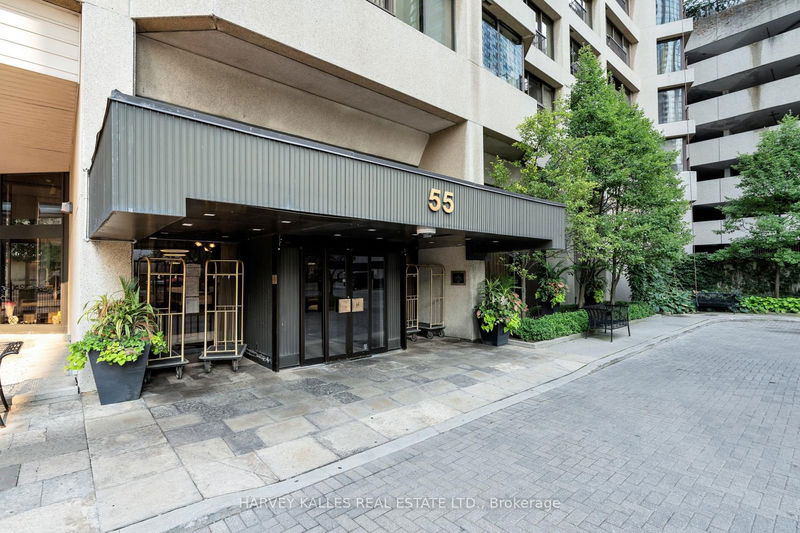  2215 - 55 Harbour Sq  Toronto, M5J 2L1 | Image 2