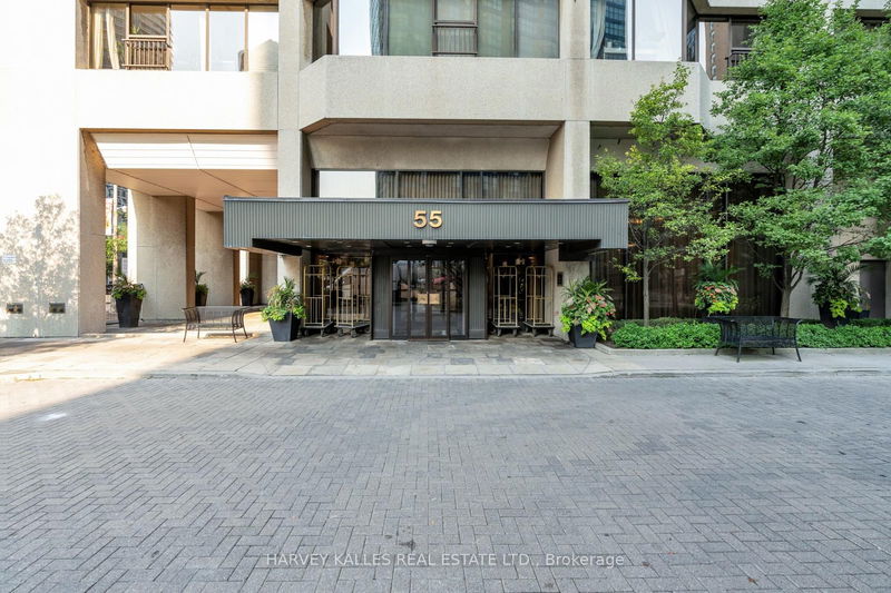  2215 - 55 Harbour Sq  Toronto, M5J 2L1 | Image 3