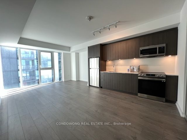 home for lease on 2309-357 King Street W