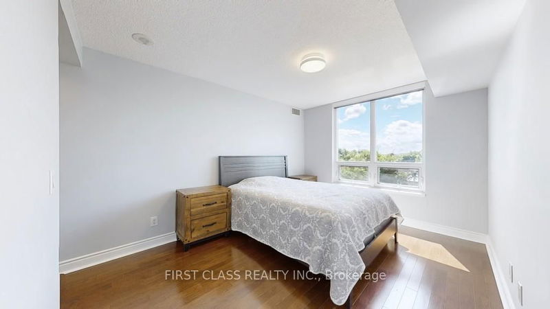  527 - 25 Greenview Ave  Toronto, M2M 0A5 | Image 13