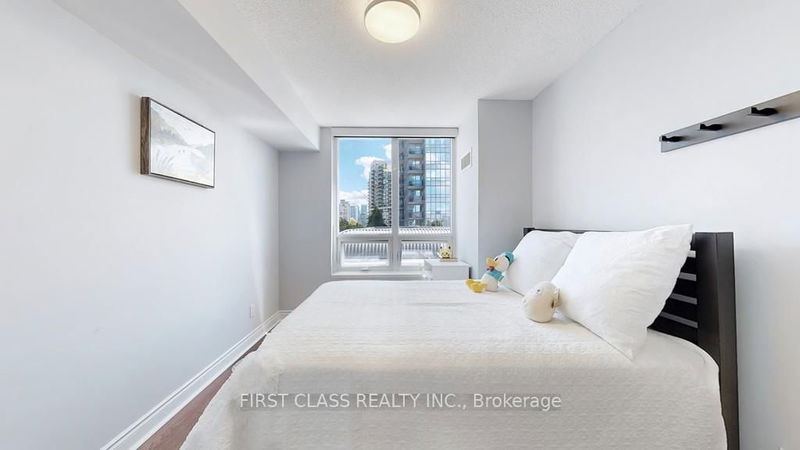  527 - 25 Greenview Ave  Toronto, M2M 0A5 | Image 19