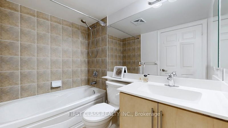  527 - 25 Greenview Ave  Toronto, M2M 0A5 | Image 24