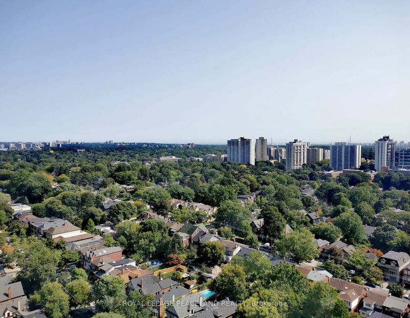 home for lease on 2602-5 Soudan Avenue