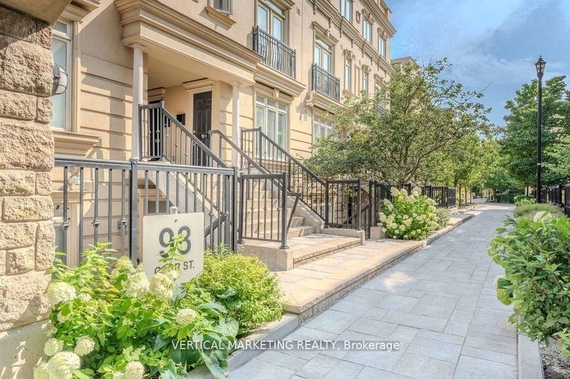 home for lease on th9-98 Carr Street