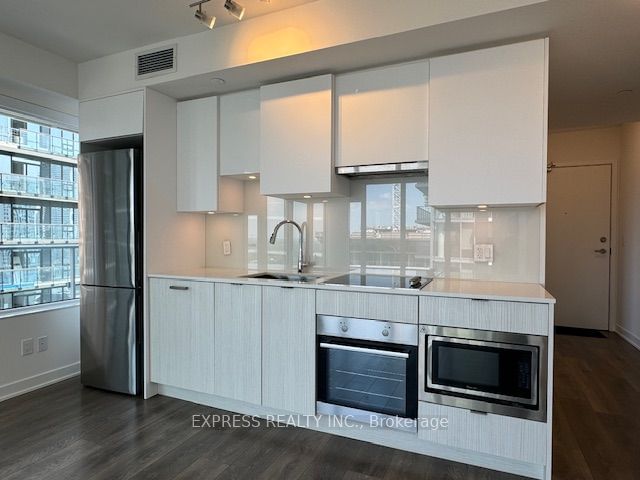  3003 - 195 Redpath Ave  Toronto, M4P 0E4 | Image 2