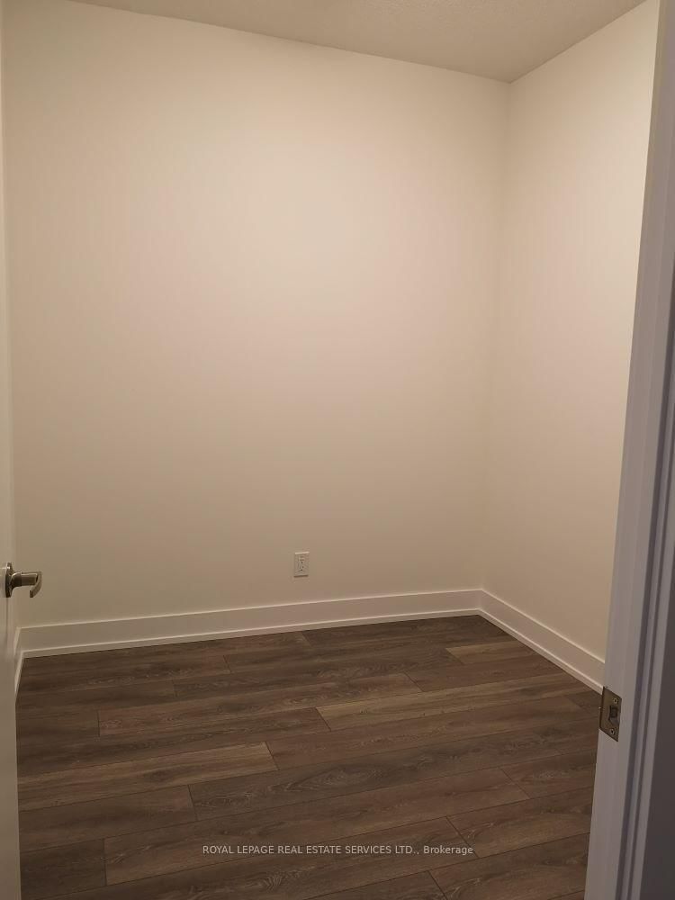 Room1