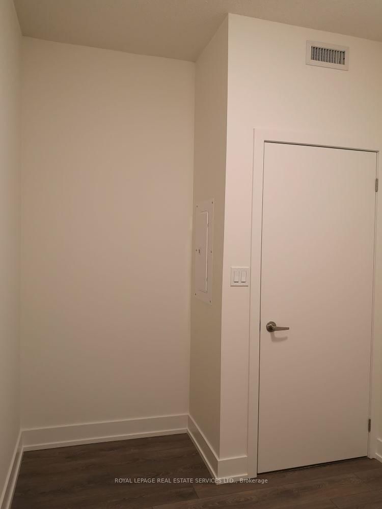 Room2