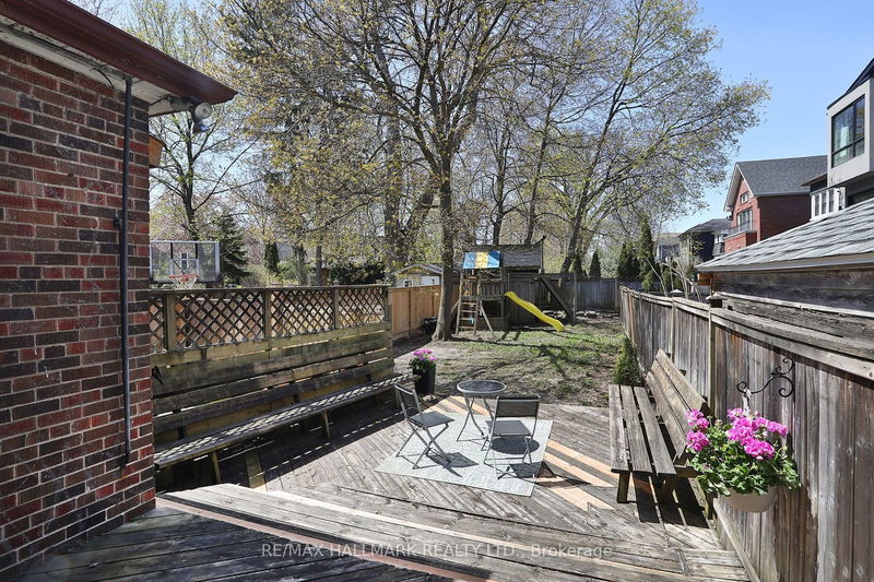 316 Jedburgh Rd  Toronto, M5M 3K8 | Image 24