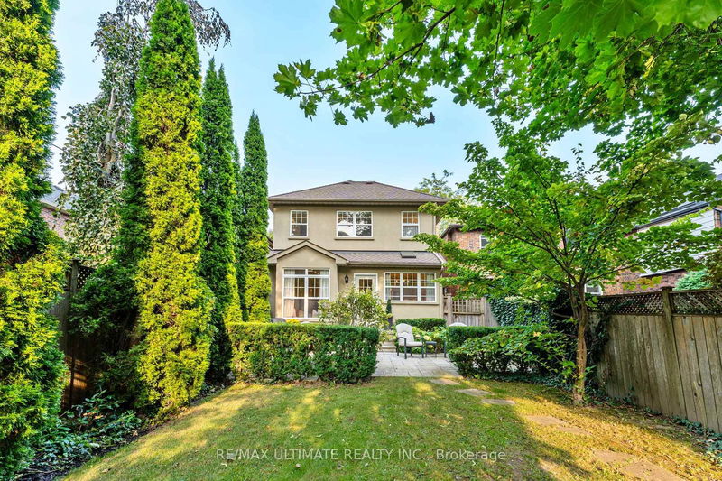 242 Bessborough Dr  Toronto, M4G 3K3 | Image 38