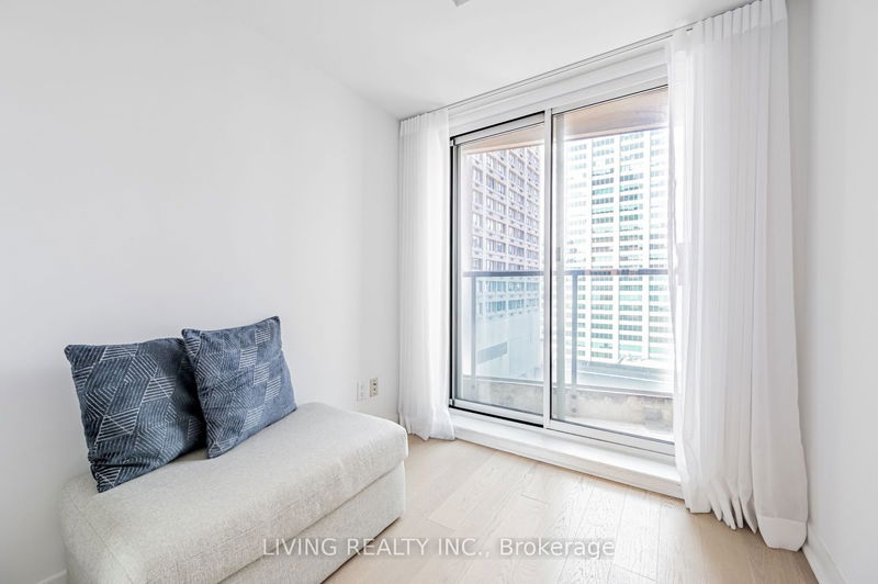  2315 - 8 Park Rd  Toronto, M4W 3S5 | Image 24