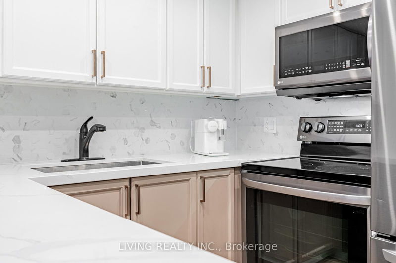  2315 - 8 Park Rd  Toronto, M4W 3S5 | Image 3