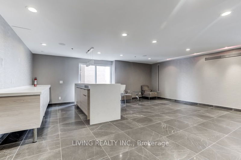  2315 - 8 Park Rd  Toronto, M4W 3S5 | Image 37