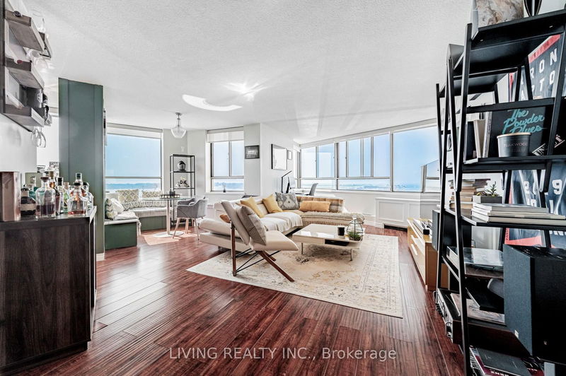 home for lease on 1202-260 Queens Quay W