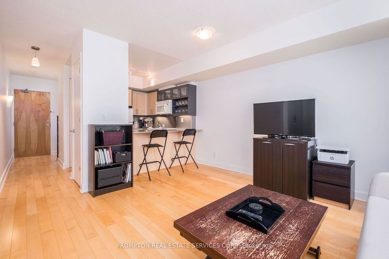  315 - 350 Wellington St W Toronto, M5V 3W9 | Image 10