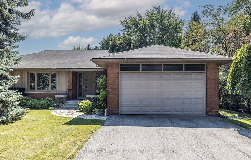 14 Rollscourt Dr  Toronto, M2L 1X5 | Image 1