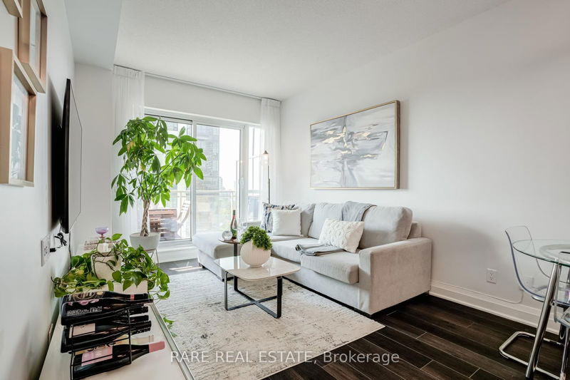 home for sale on 1405-83 Redpath Avenue