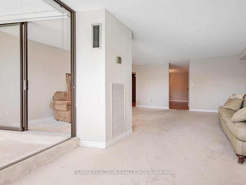  304 - 90 Fisherville Rd  Toronto, M2R 3J9 | Image 11