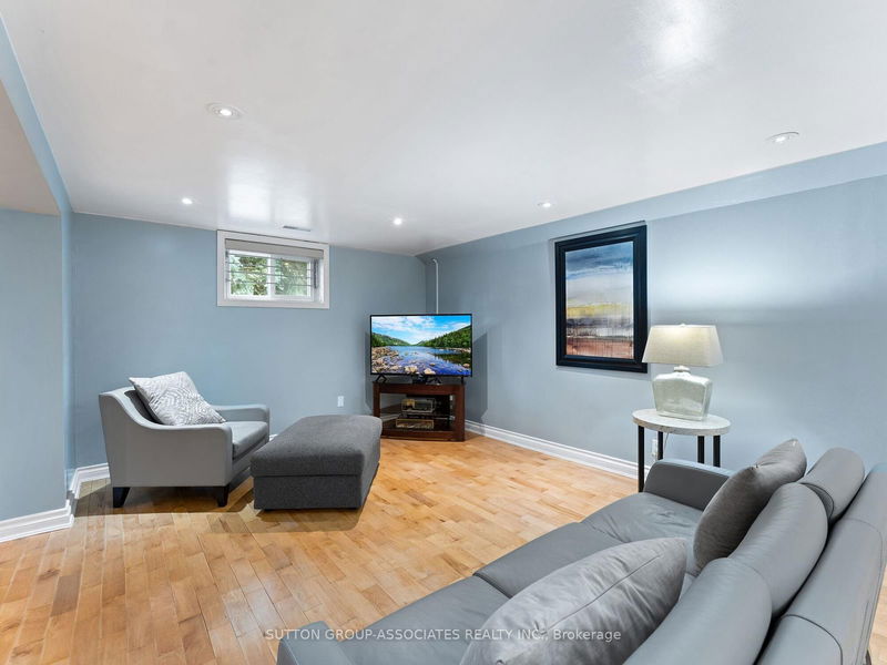 397 Horsham Ave  Toronto, M2R 1H1 | Image 21