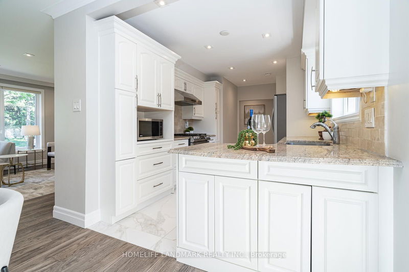 53 Heathview Ave  Toronto, M2K 2C2 | Image 11