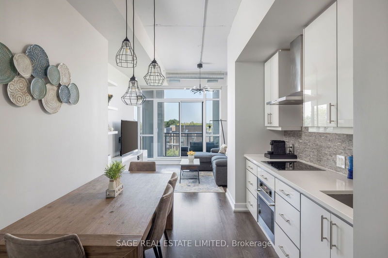 home for sale on 511-75 The Donway  W