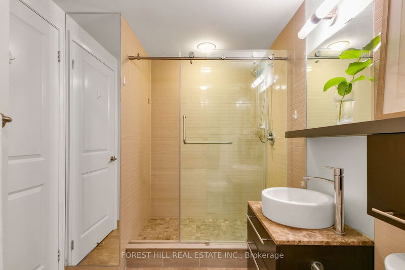 28 Granby St  Toronto, M5B 2J5 | Image 27