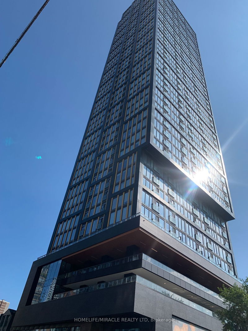 home for lease on 4709-319 Jarvis Street