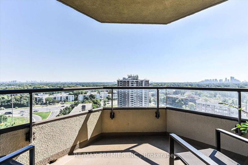  1711 - 268 Ridley Blvd  Toronto, M5M 4N3 | Image 21