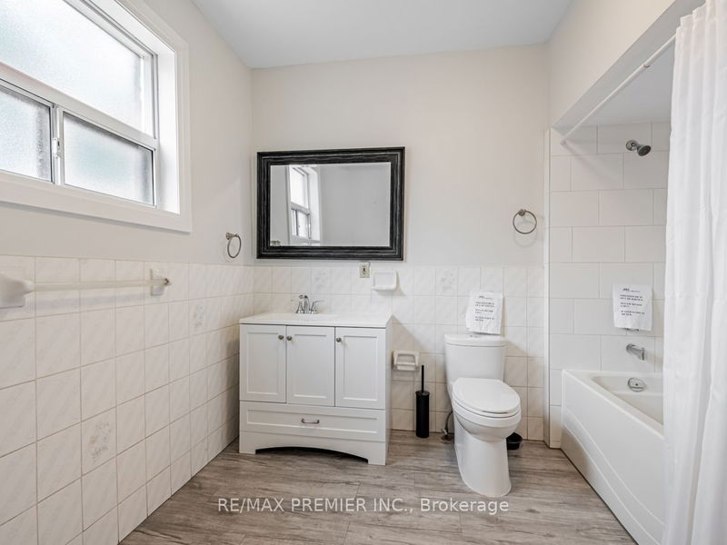 102 Bellevue Ave  Toronto, M5T 2N9 | Image 15