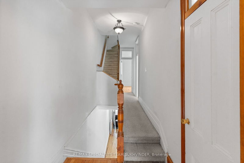 82 Bleecker St  Toronto, M4X 1L8 | Image 14