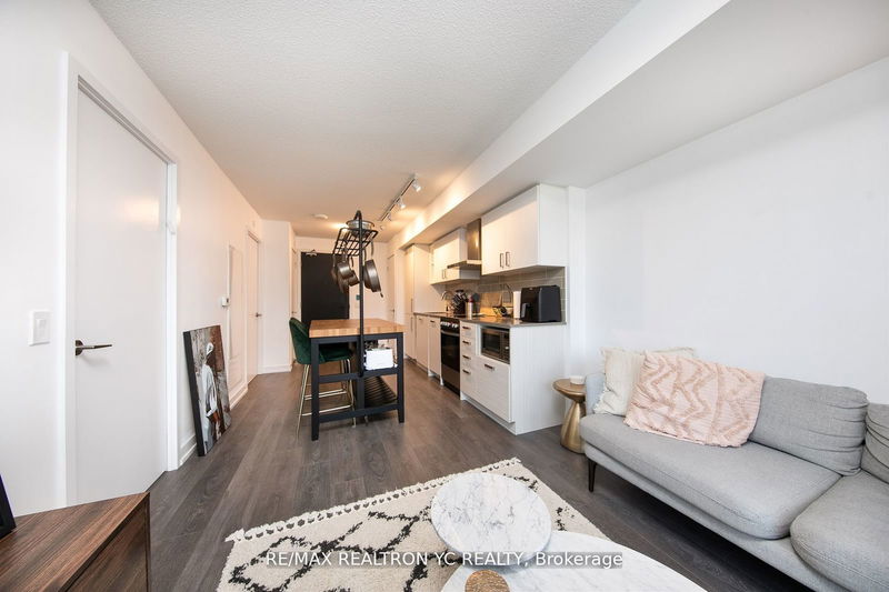  808 - 125 Redpath Ave  Toronto, M4S 0B5 | Image 2