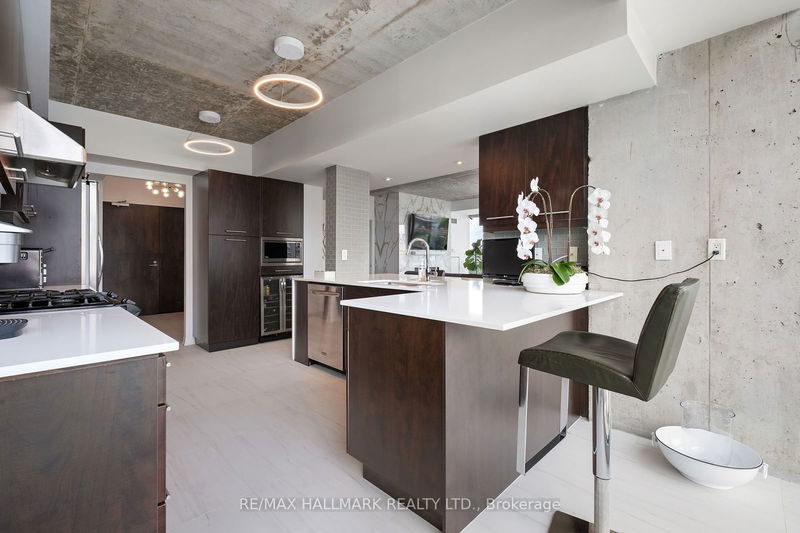  PH2 - 22 Wellesley St E Toronto, M4Y 1G3 | Image 13