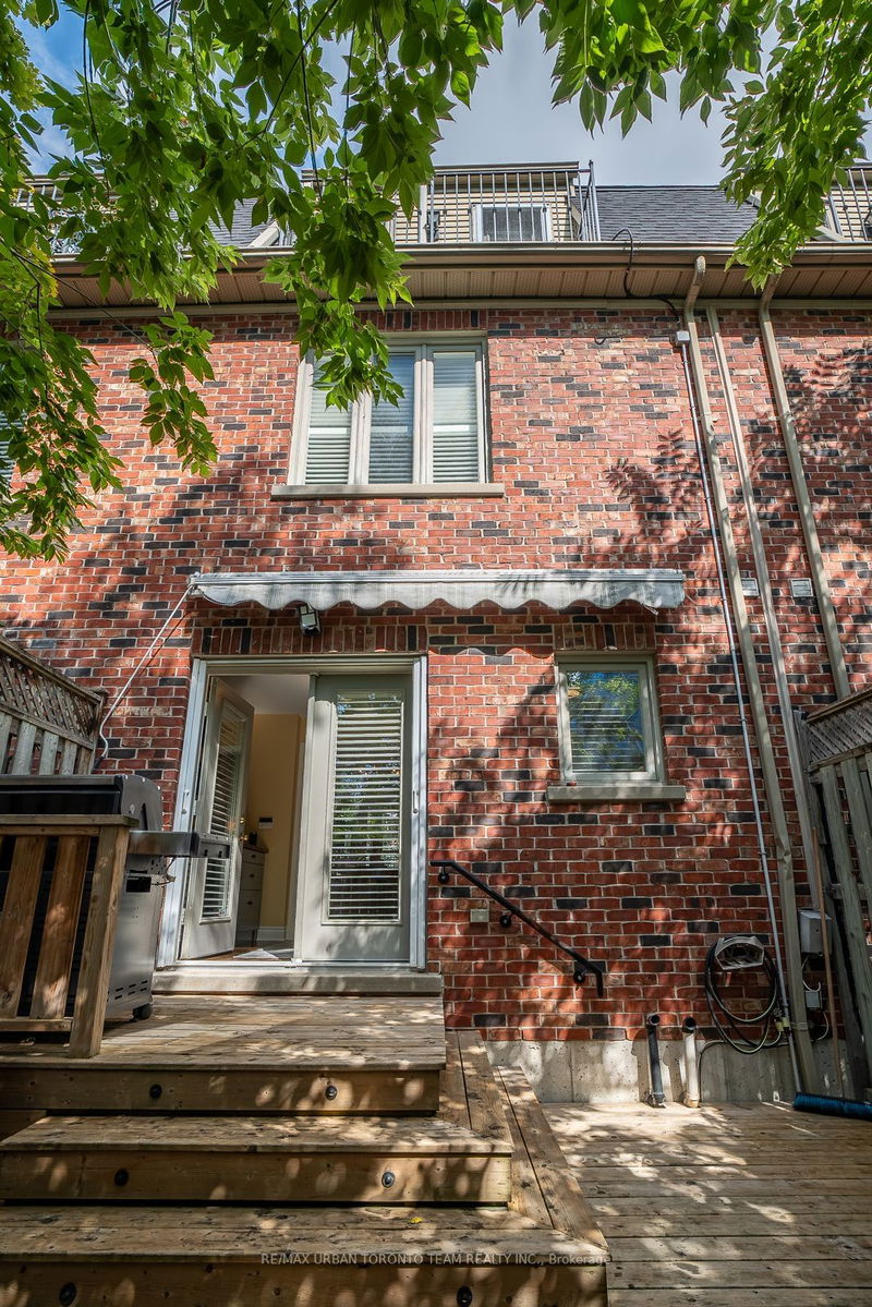 35E Spruce St  Toronto, M5A 2H8 | Image 36