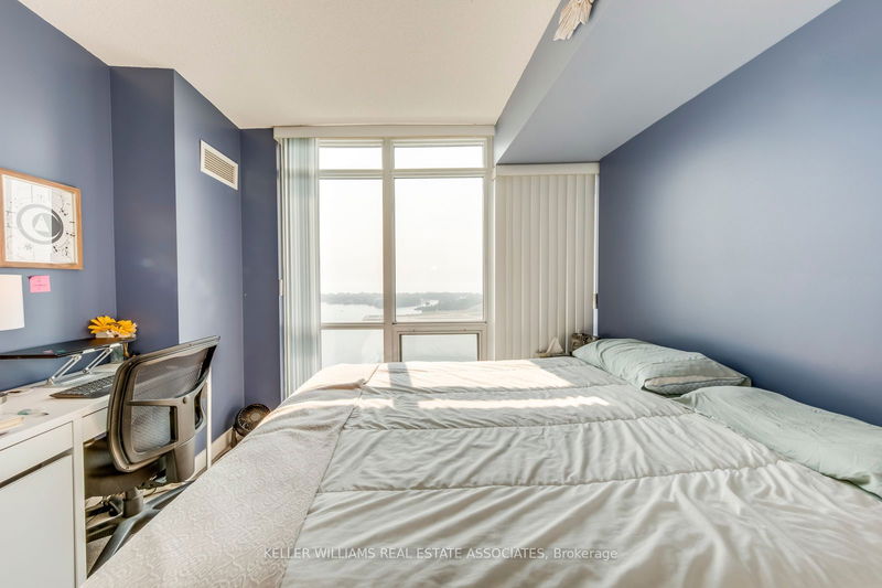  4512 - 11 Brunel Crt  Toronto, M5V 3Y3 | Image 20