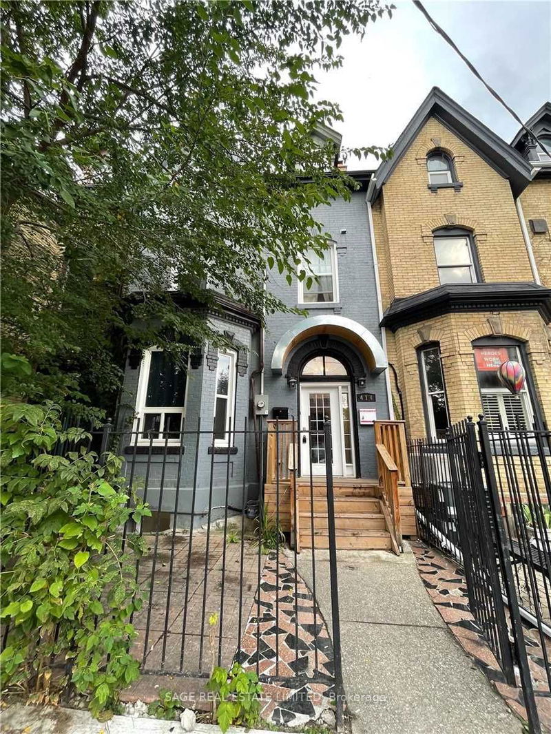 home for lease on 101-414 Dundas Street E