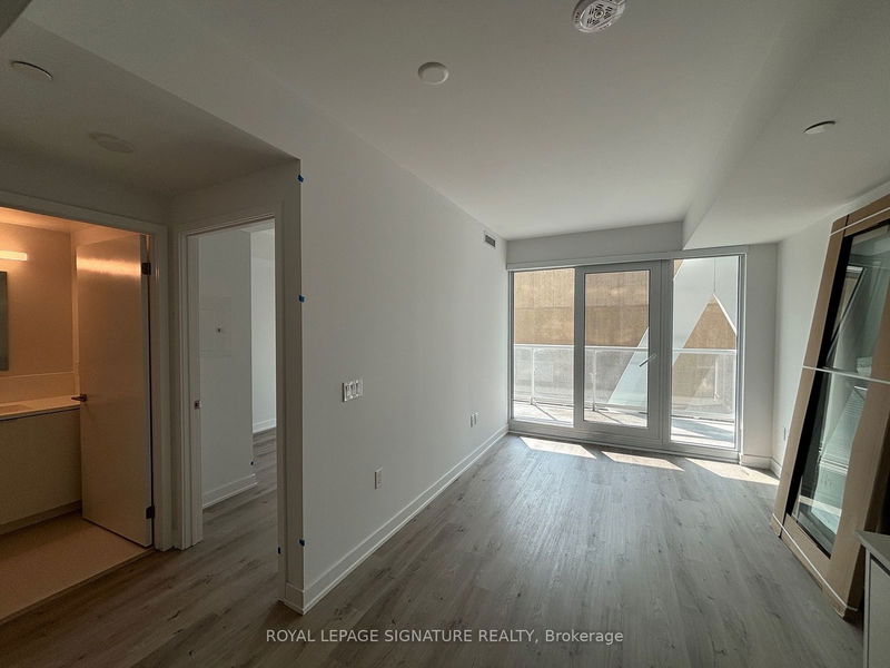  1532 - 234 Simcoe St  Toronto, M5T 1T4 | Image 4