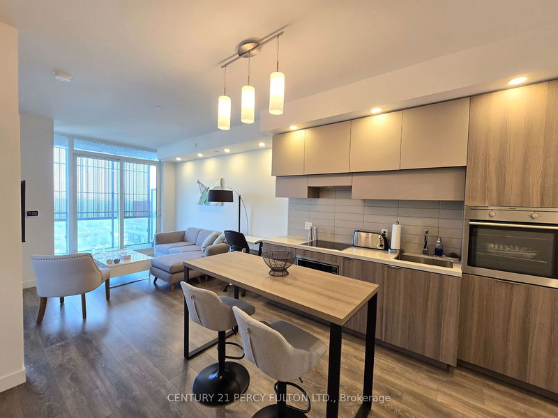 home for lease on 3406-8 Eglinton Avenue E