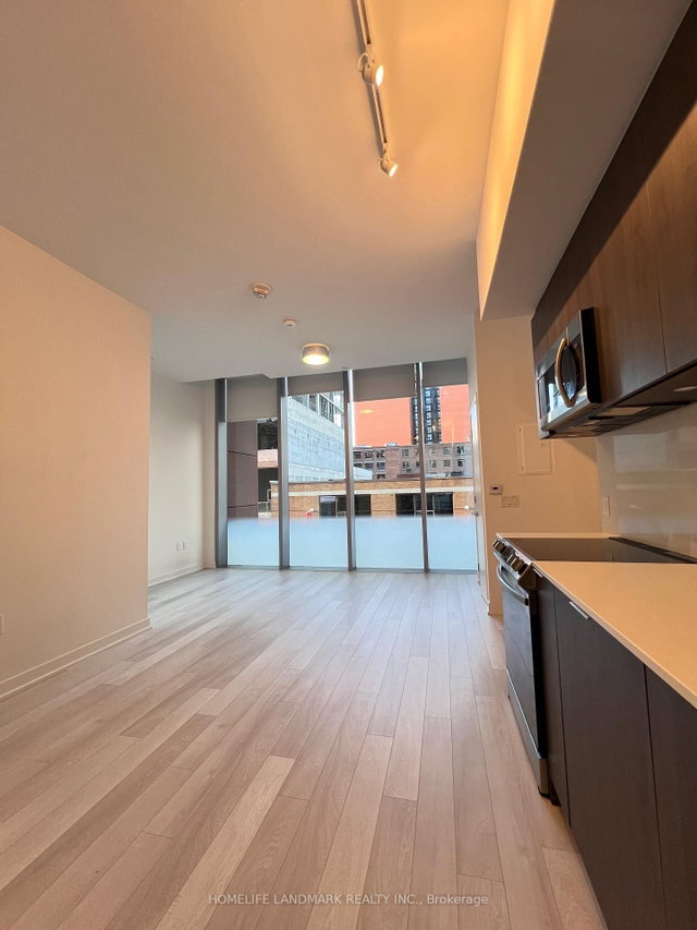 201 - 357 King Street W, Toronto | Suspended, C9354929 | Condos.ca