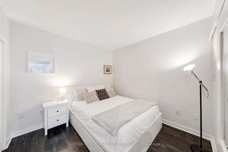  805 - 10 Navy Wharf Crt  Toronto, M5V 3V2 | Image 11