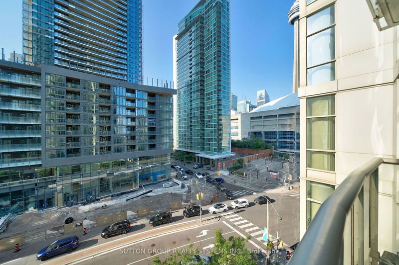  805 - 10 Navy Wharf Crt  Toronto, M5V 3V2 | Image 17