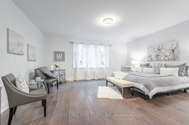 611 Northcliffe Blvd  Toronto, M6E 3L8 | Image 19