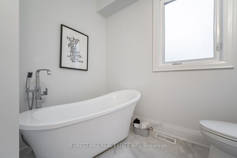 611 Northcliffe Blvd  Toronto, M6E 3L8 | Image 23