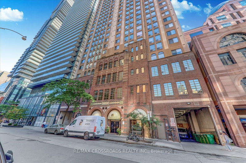  1604 - 25 Grenville St  Toronto, M4Y 2X5 | Image 3