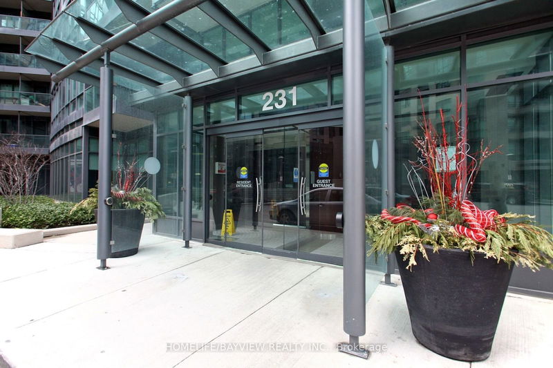  729 - 231 Fort York Blvd  Toronto, M5V 1B2 | Image 2