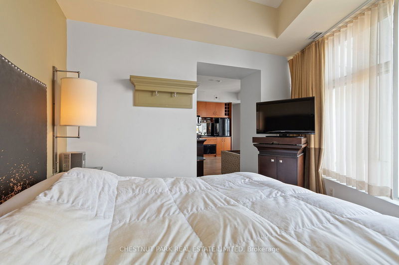  4408 - 1 King St W Toronto, M5H 1A1 | Image 12