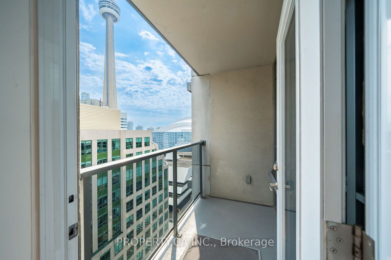  1809 - 20 Blue Jays Way  Toronto, M5V 3W6 | Image 9