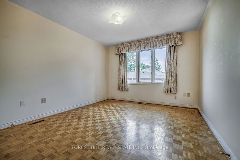 461 Kenneth Ave  Toronto, M2N 4W4 | Image 18